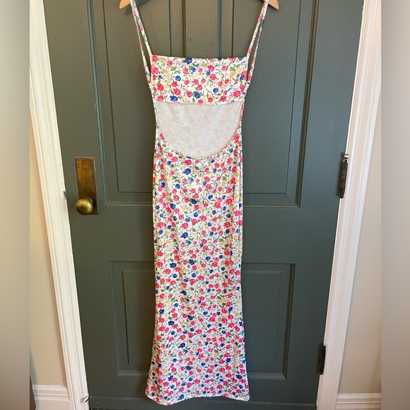 Light Summer Dress - Picture 3 of 4